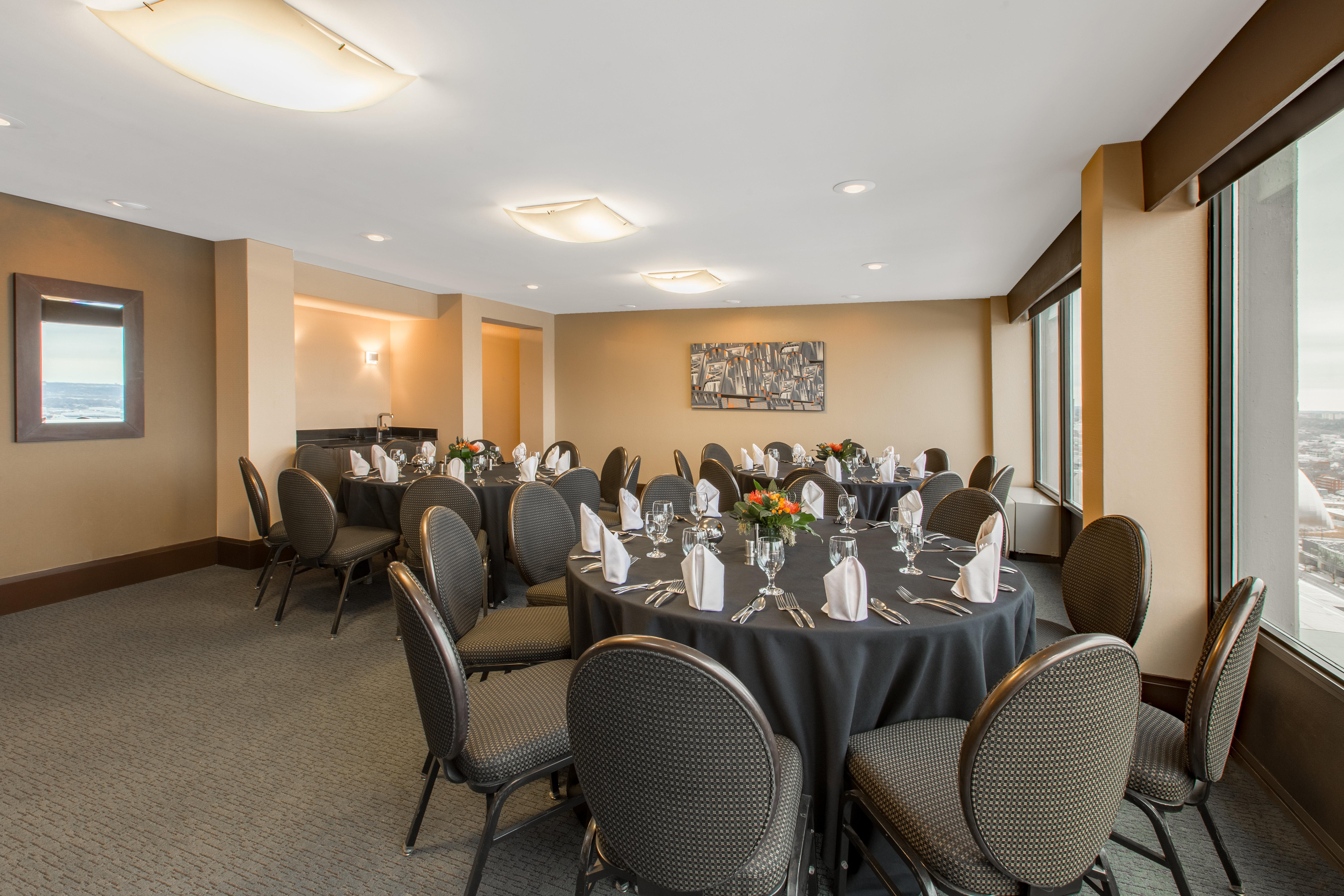 Crowne Plaza Kansas City Downtown By Ihg Экстерьер фото