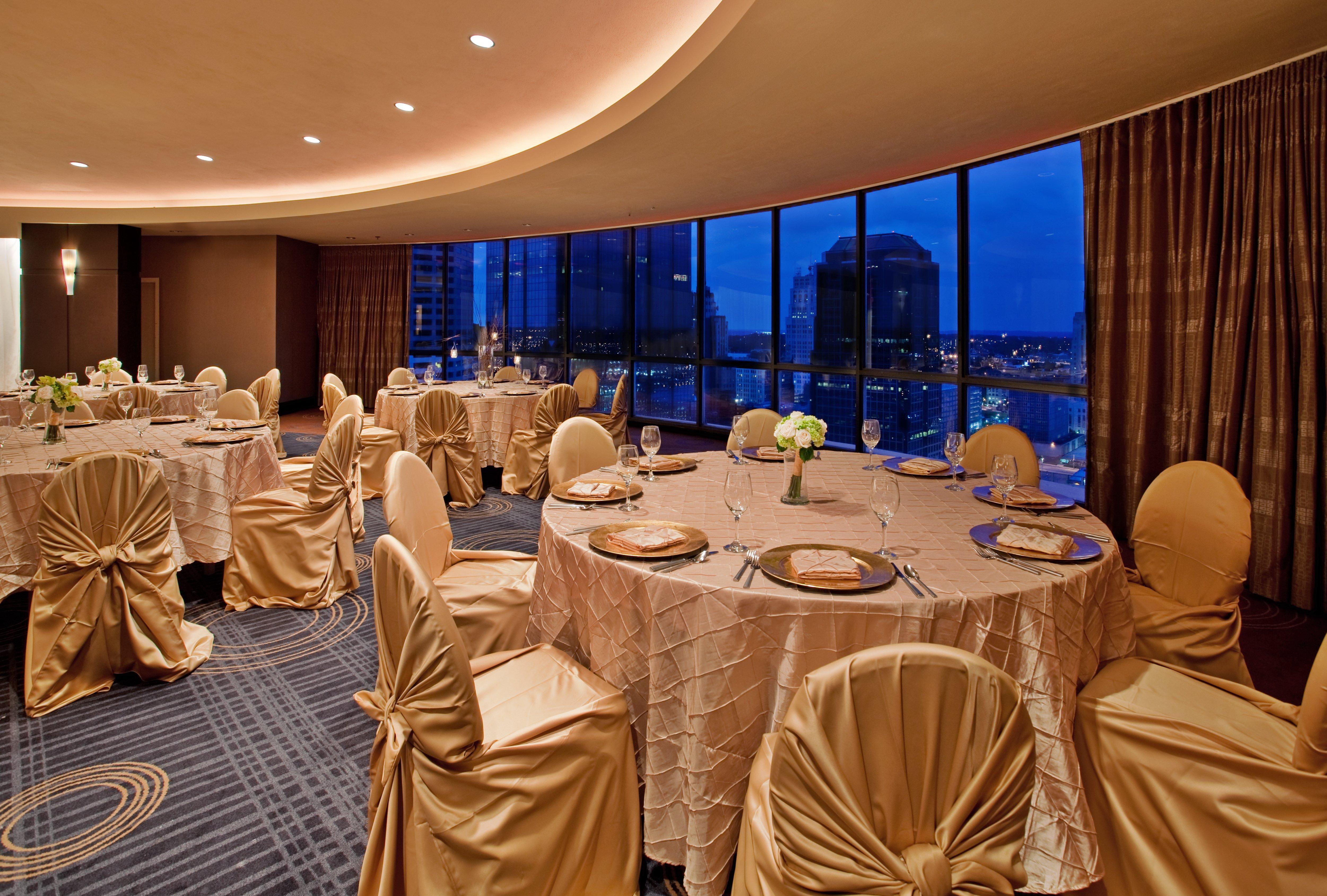 Crowne Plaza Kansas City Downtown By Ihg Экстерьер фото